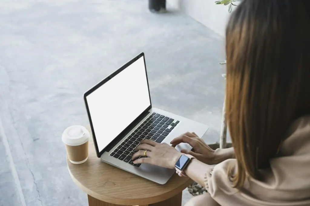 Créez votre site de commerce en ligne en quelques étapes simples et boostez vos ventes en un rien de temps !