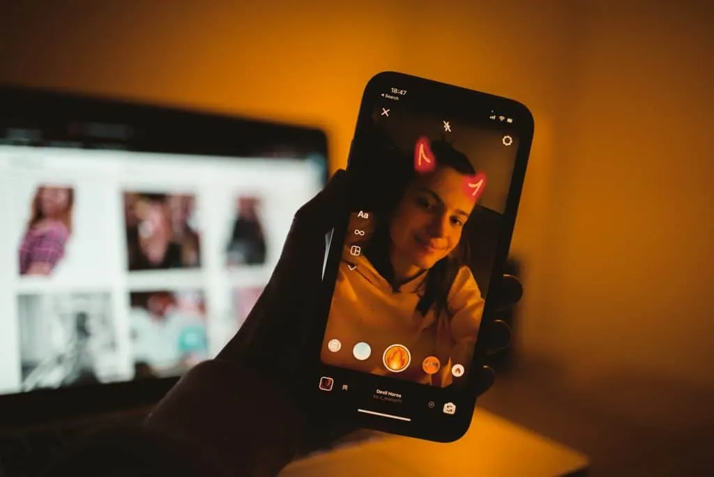 Use the Instagram Carousel to Increase Your Online Visibility
