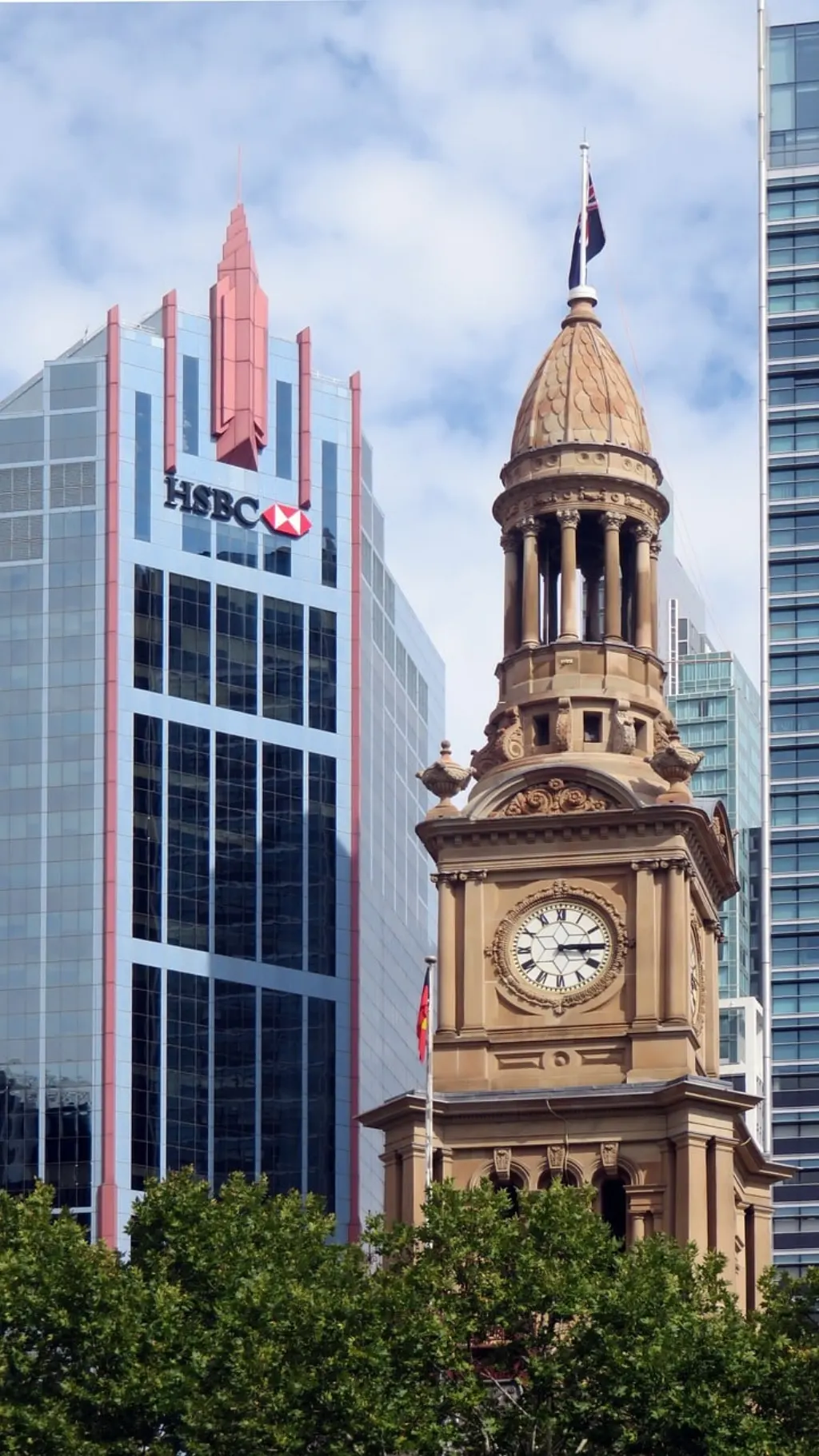 discover hsbc, an international bank offering diversified financial services, ranging from bank accounts to investment solutions. take advantage of global expertise and local presence to manage your finances effectively.