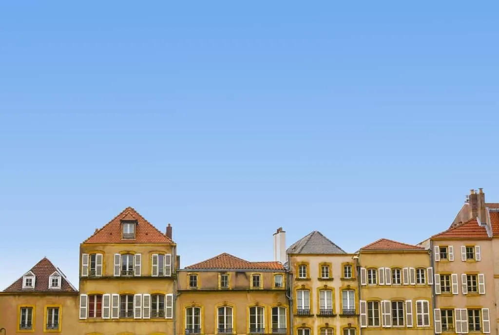 découvrez un guide complet sur l'immobilier, englobant les tendances du marché, des conseils d'achat et de vente, ainsi que des astuces pour investir judicieusement dans la propriété. que vous soyez acheteur, vendeur ou investisseur, trouvez les informations essentielles pour naviguer dans le monde de l'immobilier.