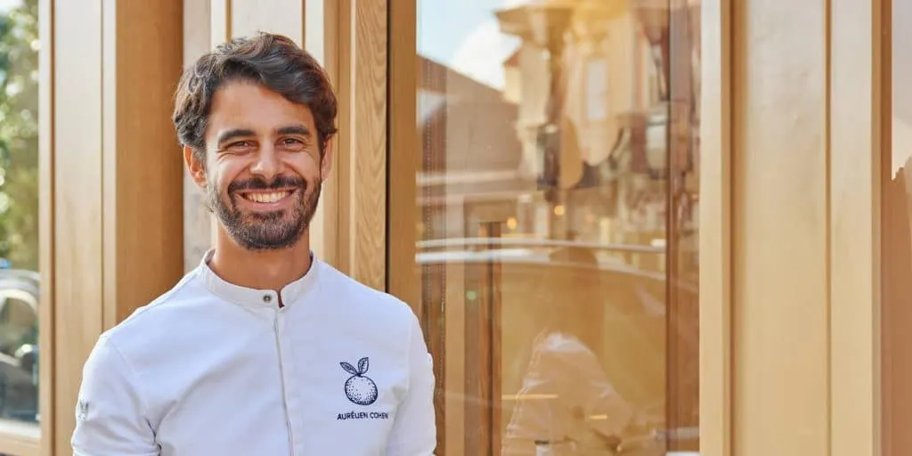 Aurélien Amacker, un entrepreneur français, fait sensation sur Waxoo.fr