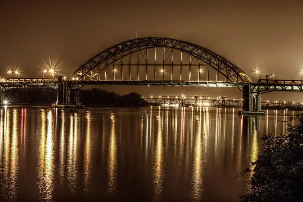 Descubra Delaware, un estado fascinante de los Estados Unidos, conocido por su rica historia, diversos paisajes y pequeños pueblos encantadores. aprenda sobre sus atracciones, cultura y papel en la historia de Estados Unidos.