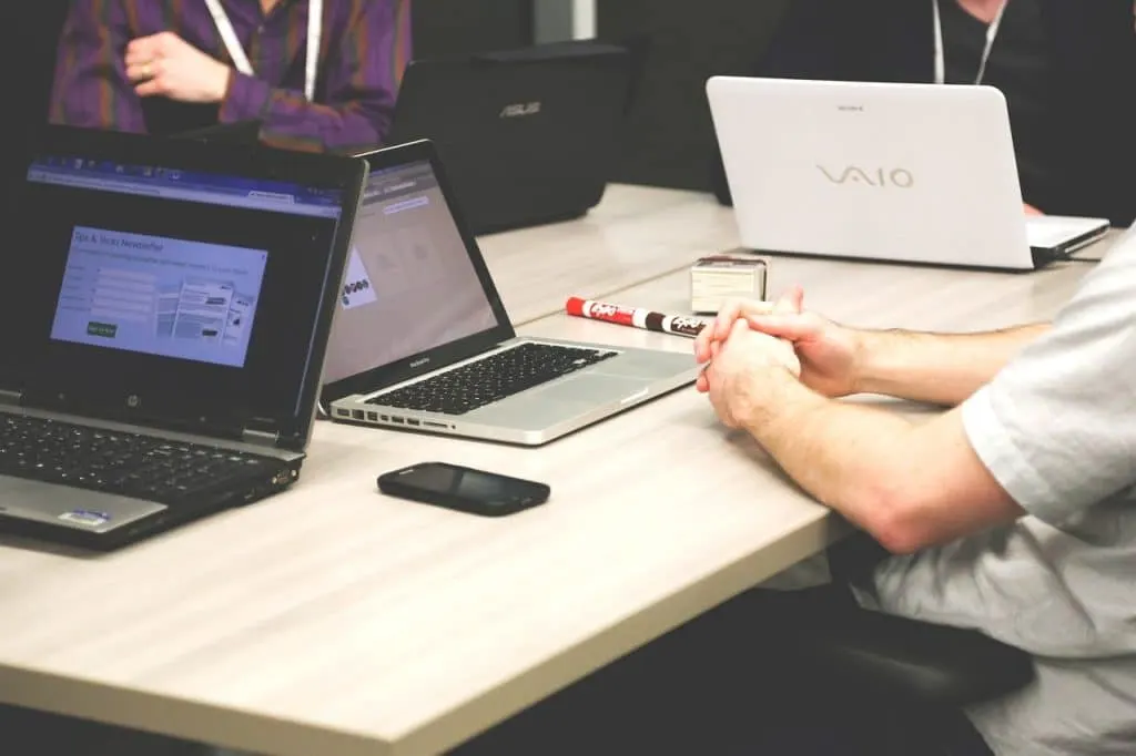 Descubre el dinámico mundo de las startups: innovación, emprendimiento y nuevas tecnologías. Explore ideas innovadoras, historias de éxito inspiradoras y consejos para iniciar y hacer crecer su propio negocio.