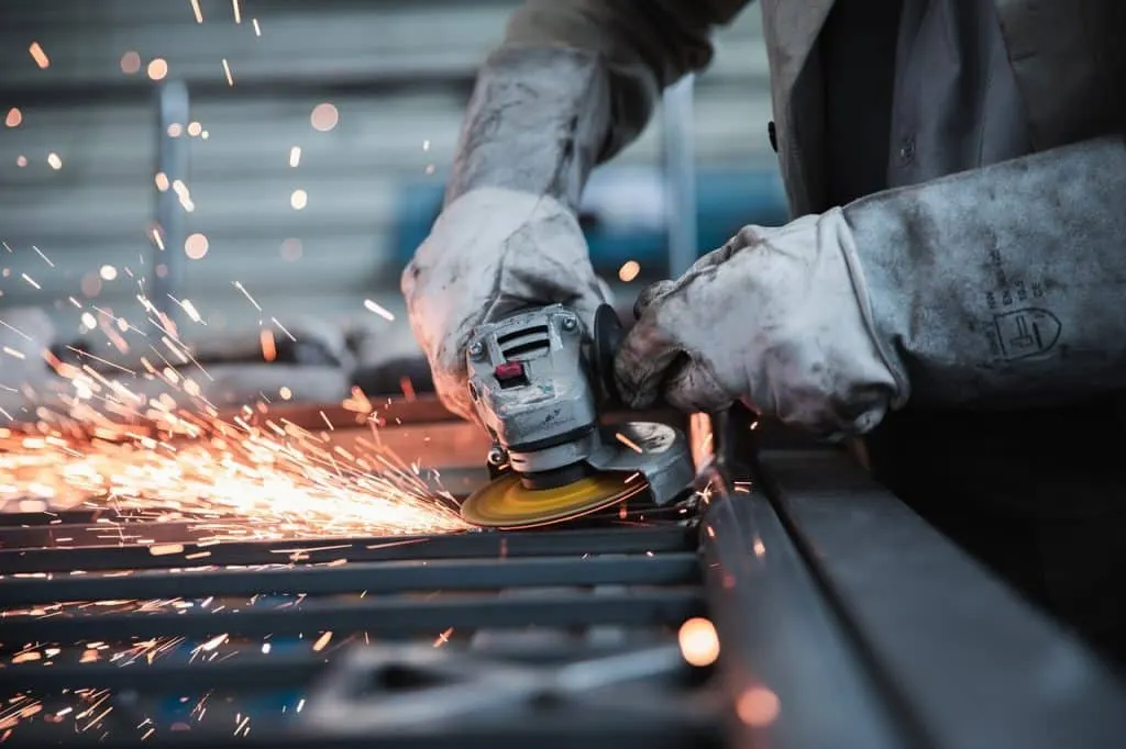 découvrez le monde de la fabrication, où innovation et technologie se conjuguent pour créer des produits de qualité. explorez les processus de production, les méthodes industrielles et les tendances du secteur manufacturier.