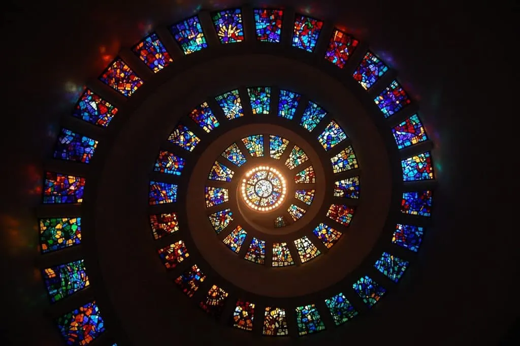 découvrez dallas, une ville dynamique du texas célèbre pour son riche patrimoine culturel, ses attractions vibrantes, et sa cuisine délicieuse. explorez le secteur financier, visitez le musée de l'amex et savourez l'ambiance unique de cette métropole emblématique.