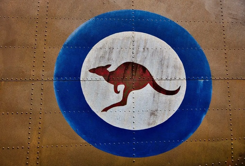 découvrez tout ce qu'il faut savoir sur l'air force : missions, équipement, histoire et innovations technologiques des forces aériennes à travers le monde.