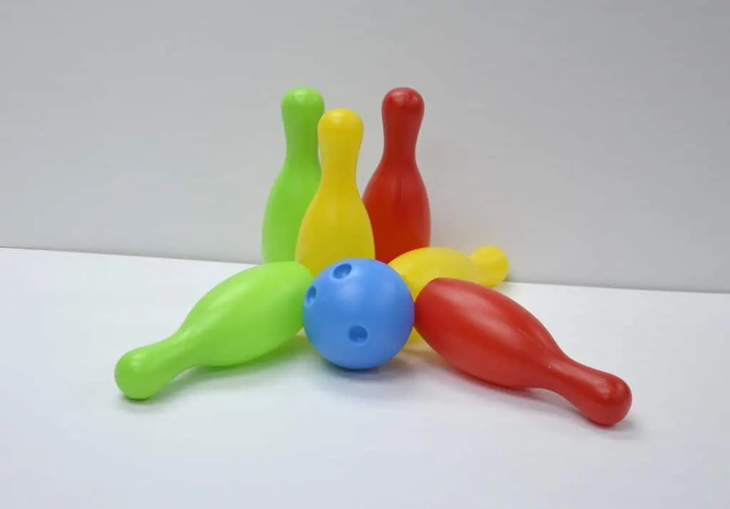 découvrez tout sur le bowling : règles du jeu, conseils pour débutants et passionnés, meilleures techniques, matériel essentiel et adresses incontournables pour jouer et s’amuser entre amis ou en famille.