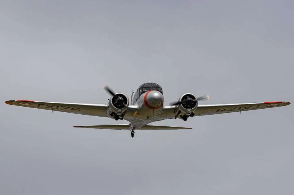 découvrez nos conseils essentiels pour rendre votre vol long-courrier plus confortable et agréable : astuces de voyage, bien-être à bord et préparation avant le départ.