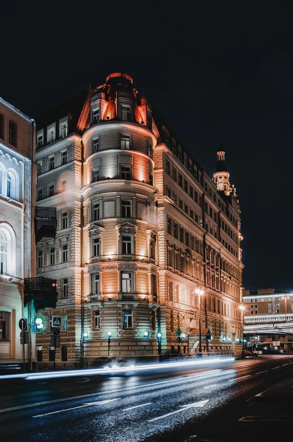 découvrez tout ce qu'il faut savoir sur le business travel : conseils, organisation, astuces pour optimiser vos déplacements professionnels et réussir vos voyages d'affaires.