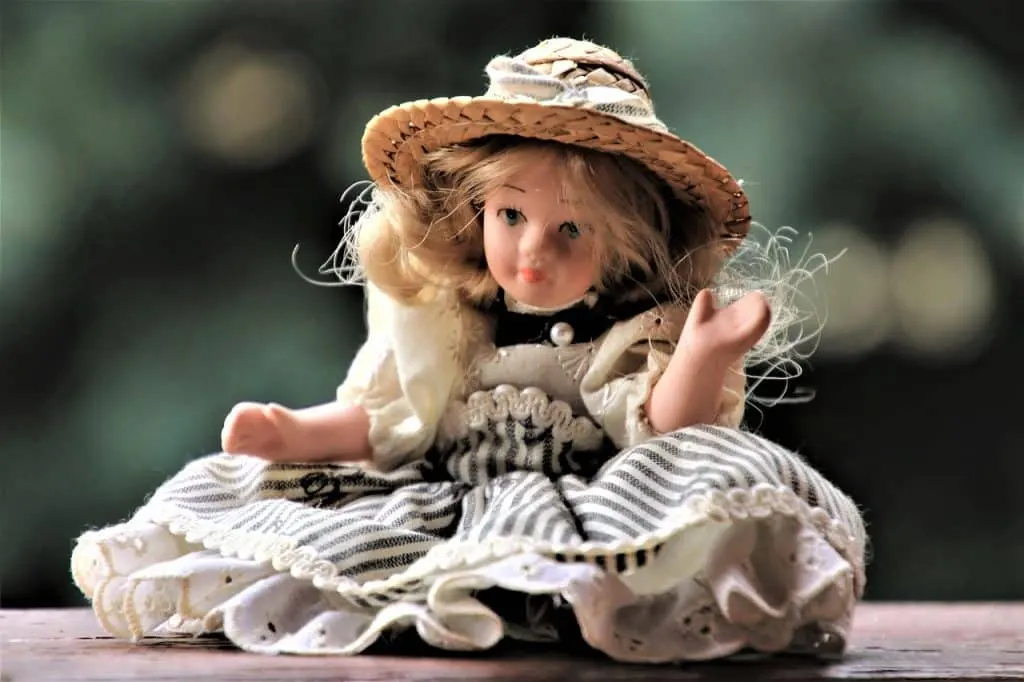 découvrez notre vaste collection de poupées, des modèles classiques aux éditions limitées. parfait pour les collectionneurs et passionnés de poupées, trouvez la pièce unique qui complétera votre collection !