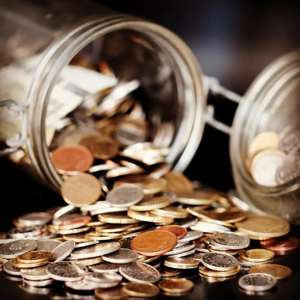 découvrez tout ce qu'il faut savoir sur les taxes commerciales, leurs impacts sur le commerce international et comment optimiser leur gestion.