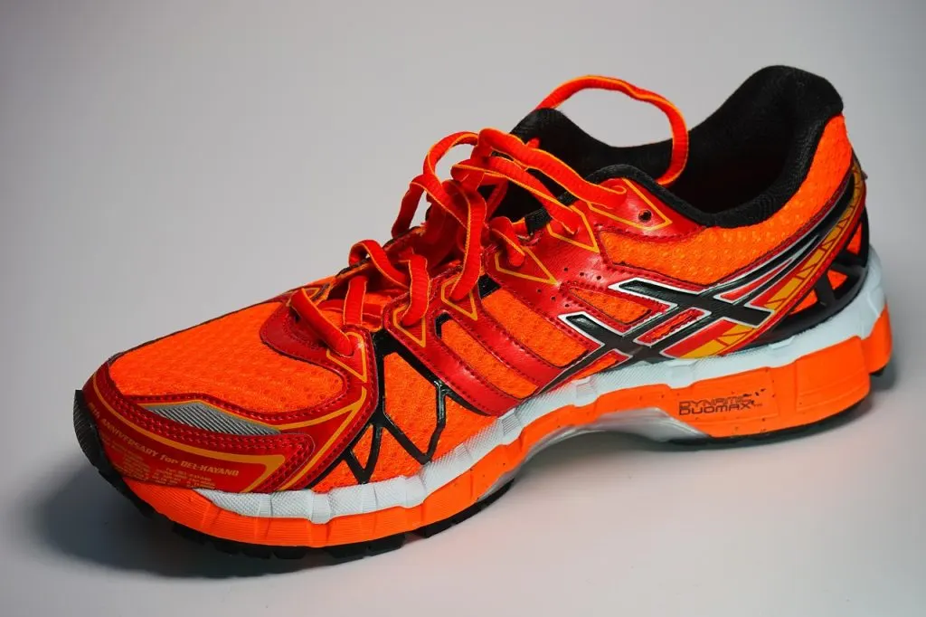 découvrez la collection asics, alliant performance et confort pour tous vos entraînements sportifs. chaussures, vêtements et accessoires de qualité pour optimiser votre pratique.