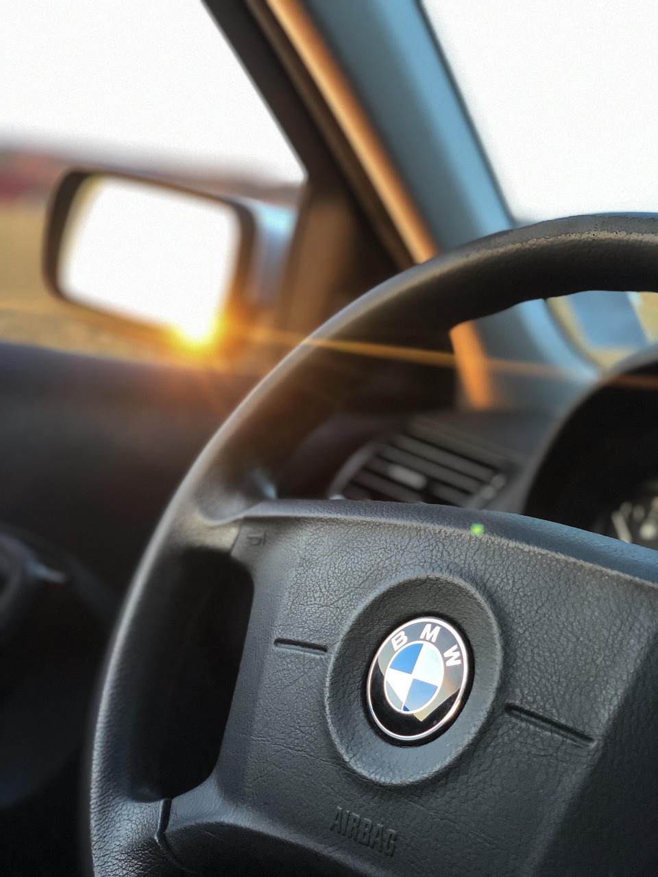 Capacitación en el uso de equipos de seguridad contra incendios.