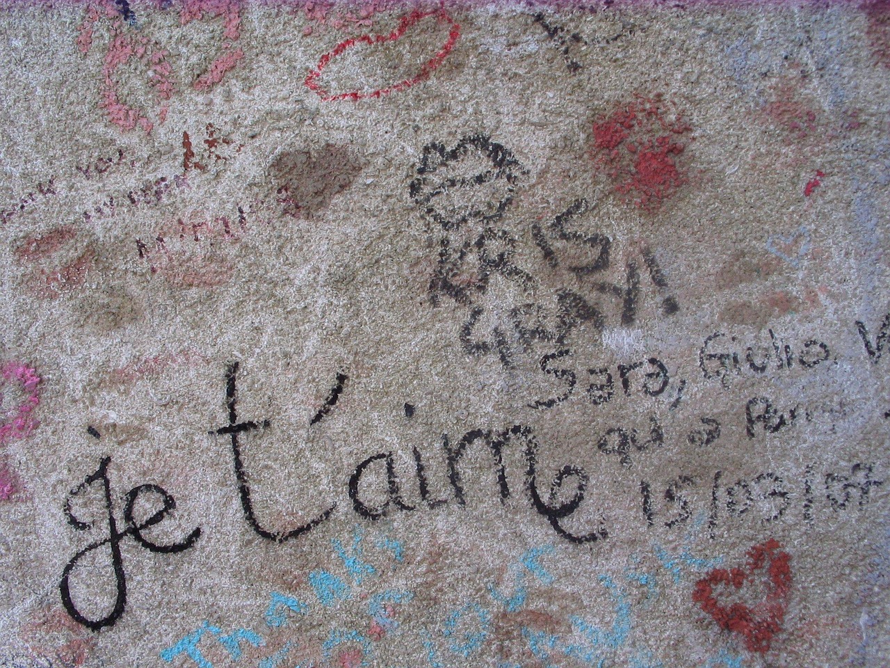 découvrez ce qu'est le vandalisme, ses causes, ses conséquences et comment le prévenir efficacement.